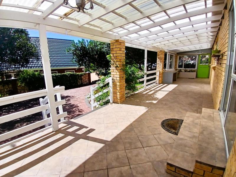 3 Bedroom Property for Sale in Stilbaai Wes Western Cape